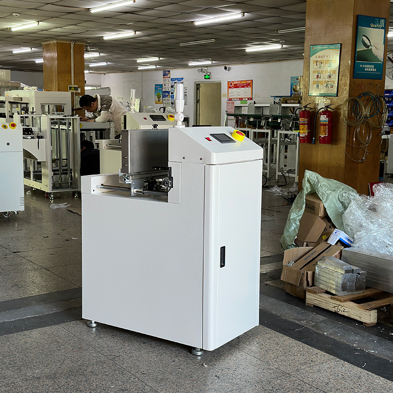 smt设备YABO鸭脖叠板机